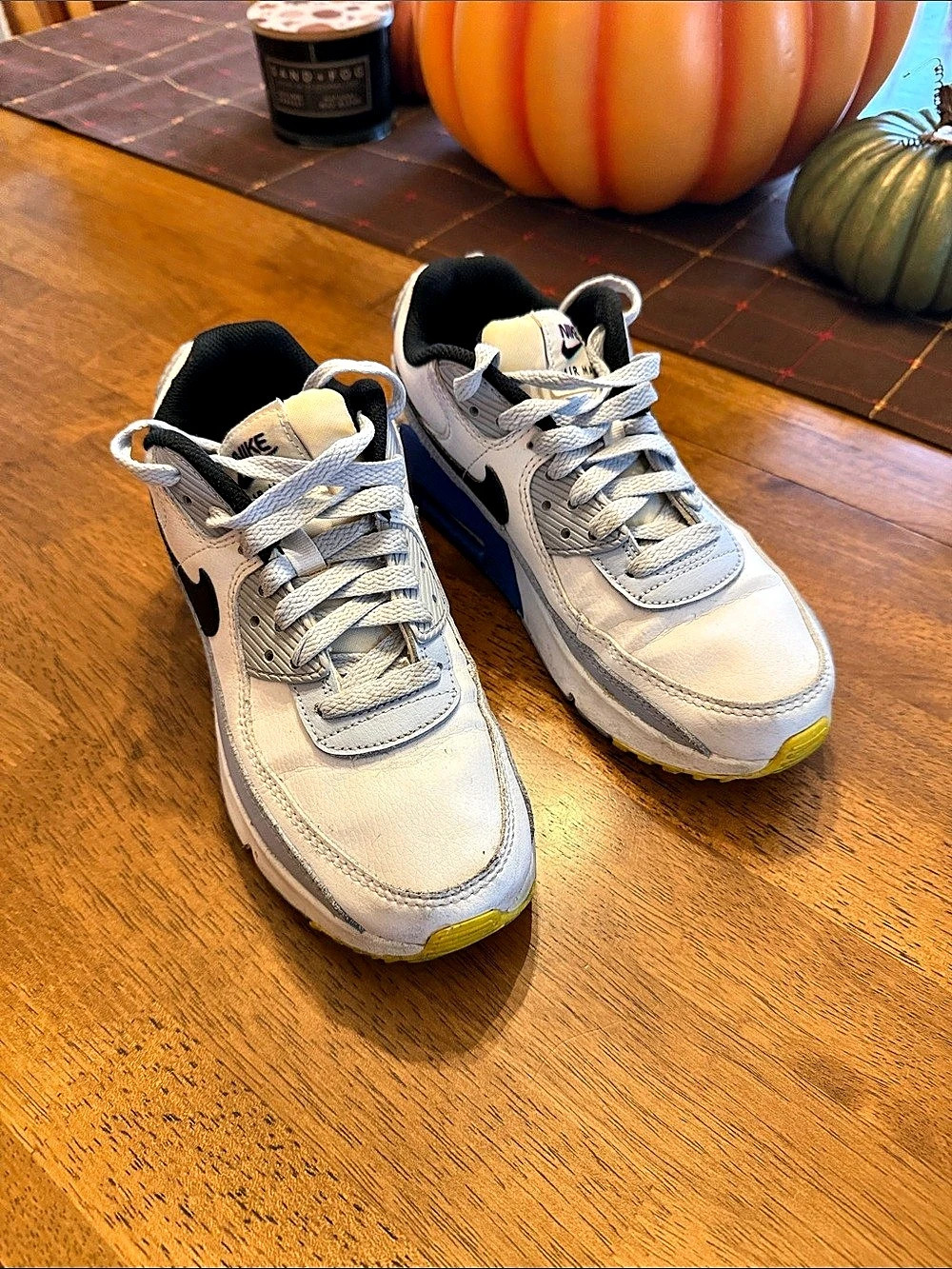 Nike Air Max 1 Air Sneakers White & Blue Girls US 5.5Y Women’s 7